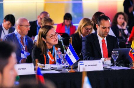El Salvador expone en la CEPAL la necesidad de una región unida para vencer desafíos internacionales