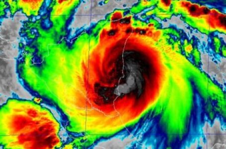Julia pasó de huracán a tormenta tropical en territorio de Nicaragua