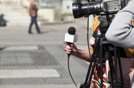 Periodistas despedidos por El Diario de Hoy siguen ignorados por la APES