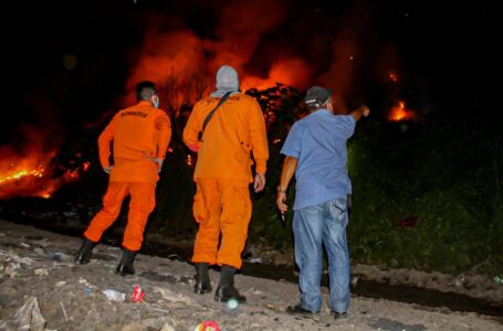 Inescrupulosos prenden fuego a botadero a cielo abierto en Las Peñitas, San Miguel