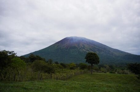 Volcán Chaparrastique promedia 16 explosiones diarias