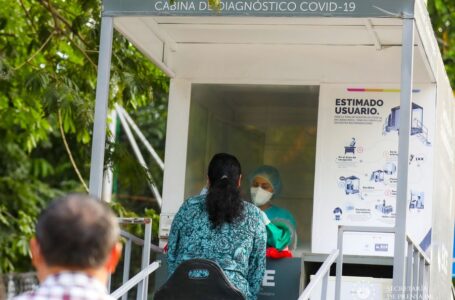 Personal de Salud toma pruebas de Covid-19 a los habitantes de Cuscatancingo