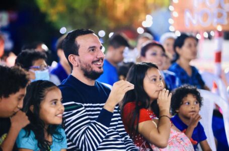 Alcaldía de Zaragoza reparte mil juguetes a niños que asistieron al cierre de Villa Navideña