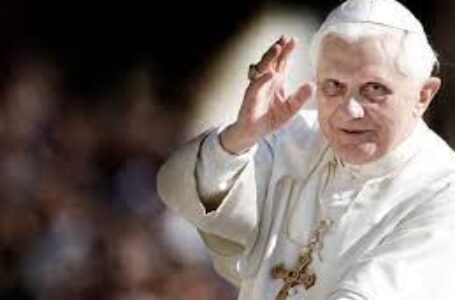 Muere el Papa Emérito Benedicto XVI a los 95 años