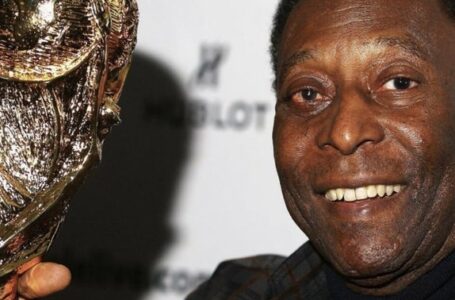 Hospitalizan de urgencia Pelé para seguir su tratamiento de cáncer