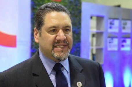 Lamenta presidente Bukele fallecimiento de viceministro de Gobernación, Raúl Cestoni