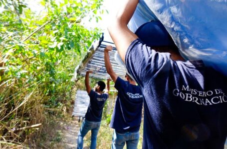 Entregan ayuda humanitaria a afectado por sismos en San Lorenzo, Ahuachapán