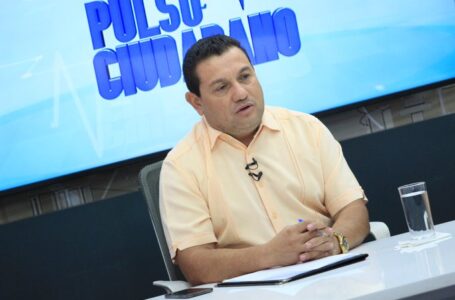 El 95% de empresas en El Salvador respetan derechos laborales, destaca ministro de Trabajo