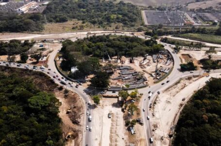 Avanza construcción del paso elevado en redondel Integración