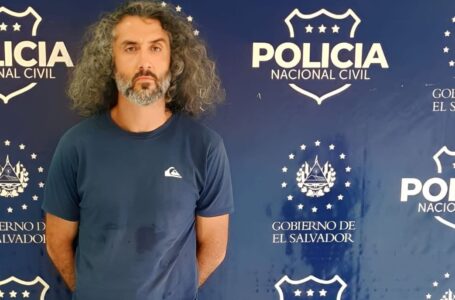 Aumentan denuncias contra estadounidense que embistió a motociclista en San Miguel