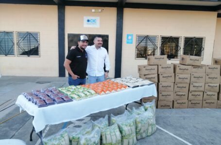 Alcalde César Godoy recibe ayuda en alimentos para comunidades de Zaragoza