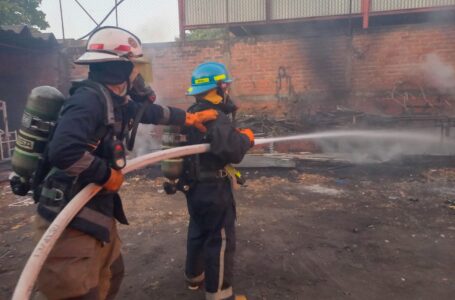 Cuerpo de Bomberos sofoca este lunes dos incendios en el oriente del país