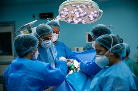 Realizan trasplante renal en el hospital Rosales