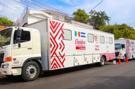 Lanzan proyecto de Unidades Médicas Móviles a nivel nacional