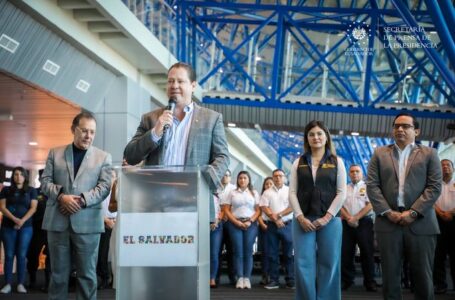 Aeropuerto Internacional de El Salvador listo para recibir turistas en Semana Santa