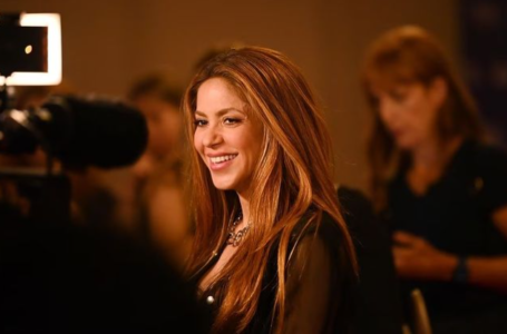 VIDEO: Piqué confiesa que Shakira es el contacto más famoso en su celular 