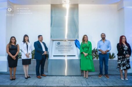 Inauguran instalaciones del Centro Especializado Integral de Atención Ambulatoria del ISSS