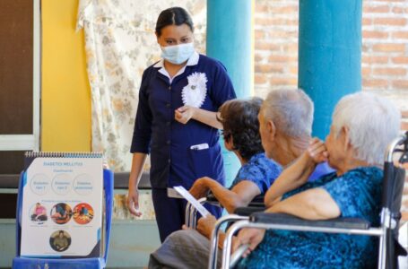 Salud realiza jornada médica para adultos mayores en La Unión