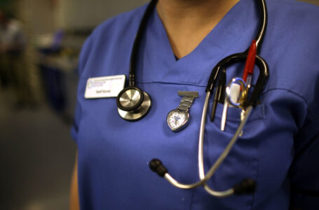 Enfermeras llevarán cámaras corporales para evitar acoso sexual