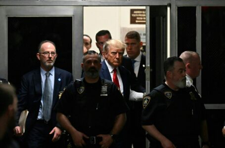 Donald Trump bajo arresto por más de 30 cargos
