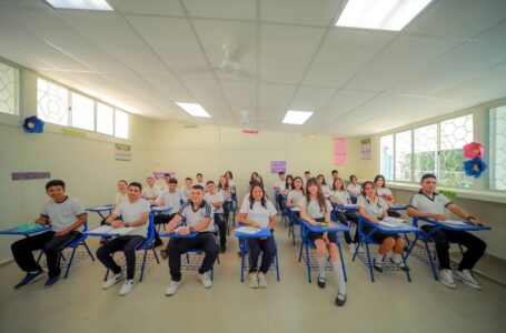 Luis Rodríguez: “Las becas evitan que jóvenes abandonen el sistema educativo”