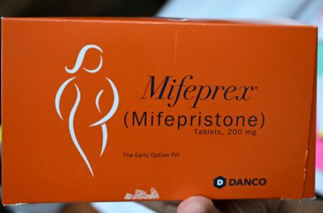 EEUU autoriza temporalmente la píldora abortiva bajo normas más estrictas