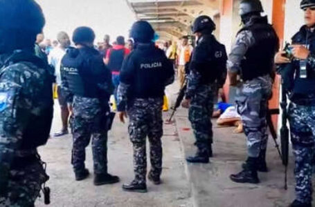 Sicarios asesinan a nueve pescadores en Ecuador