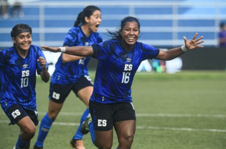 Bronce para El Salvador en fútbol femenino de San Salvador 2023