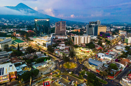 El Salvador lidera en Latinoamérica percepción positiva de la economía