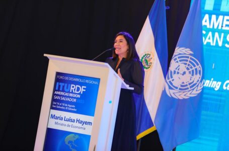 El Salvador se encuentra en un proceso de «transformación acelerada»: María Luisa Hayem