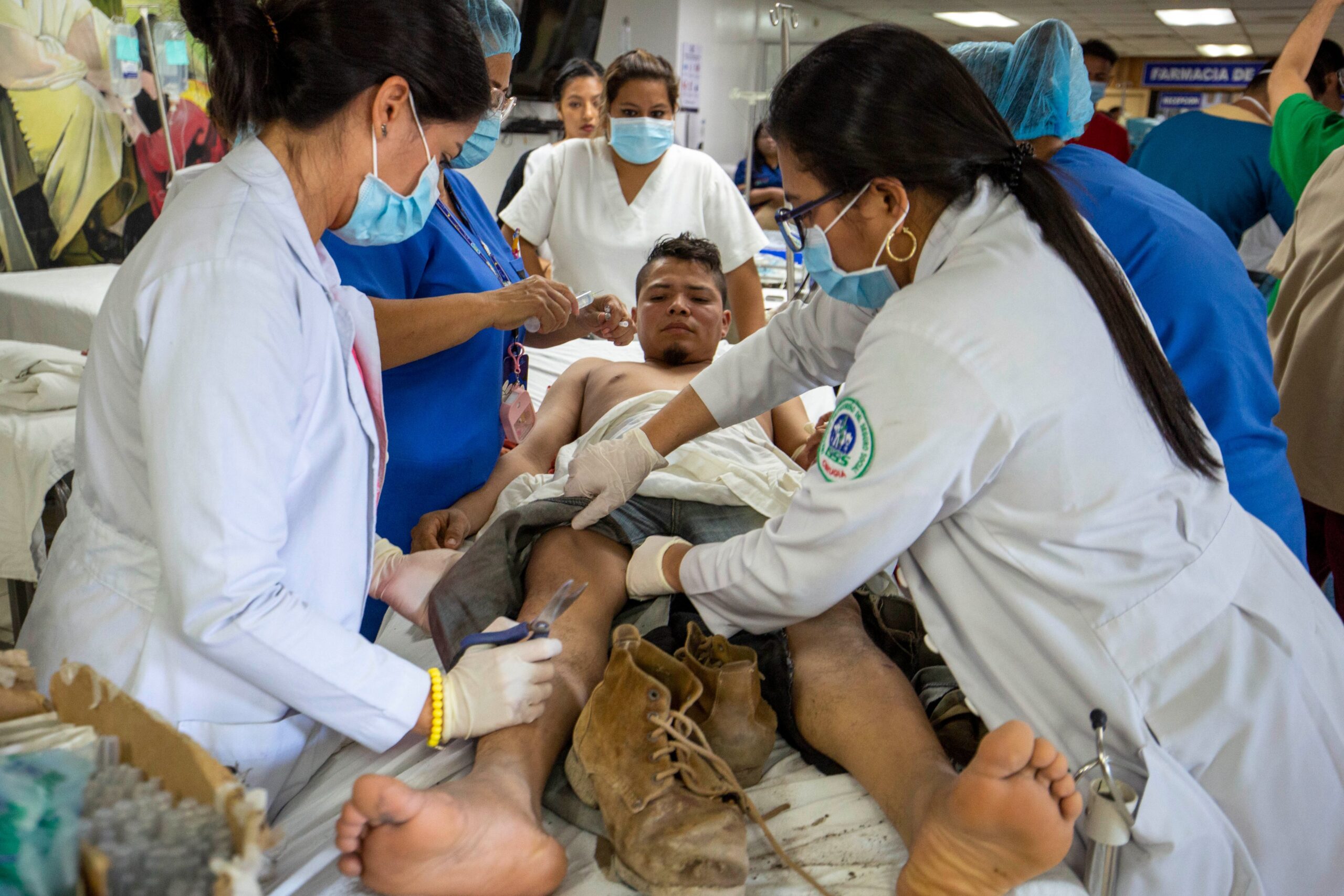 Un muerto y siete lesionados por derrumbe en construcción de Santa Elena
