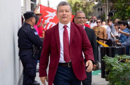 TSE hace prevenciones a inscripción de candidato del FMLN Manuel «chino» Flores