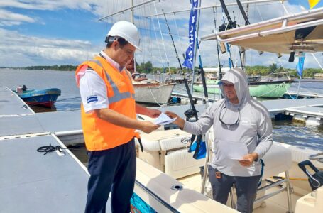 Gobierno efectúa control migratorio a participantes en el Torneo Internacional de Pesca del Marlin