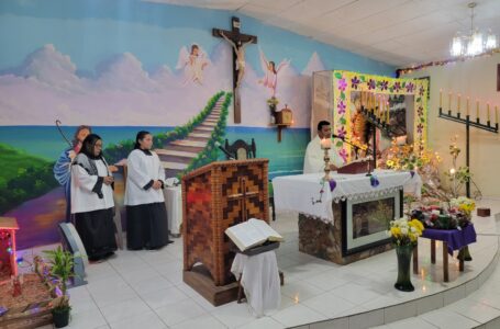 Alcalde de San Luis Talpa apoya a comunidades católicas