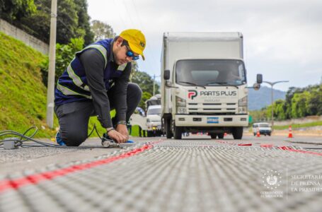 VMT realiza control a vehículos de carga en bulevar Monseñor Romero