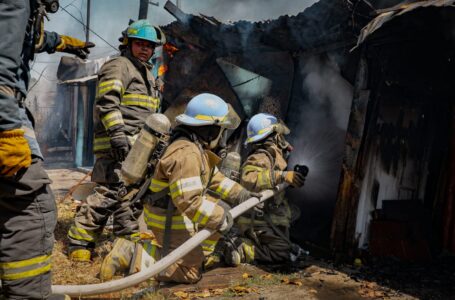 Bomberos atiende incendio estructural en Cuidad Delgado