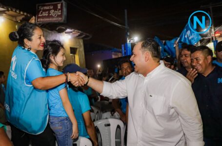 Candidato a alcalde Noé Rivera cierra su campaña por La Libertad Centro