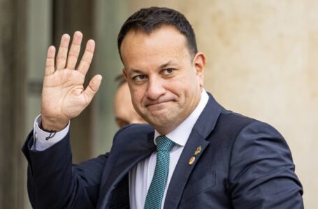 Primer ministro de Irlanda presenta su renuncia por motivos personales y políticos