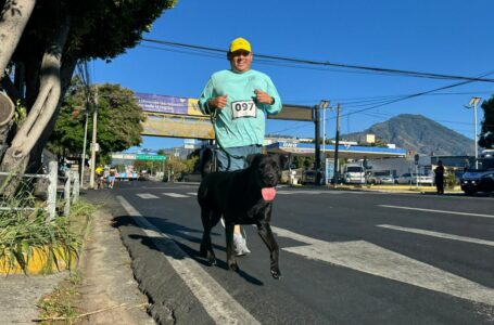 ISBM conmemora 16. ° aniversario con el desarrollo de la “primera carrera magisterial”