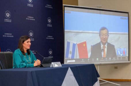 El Salvador y China inician las negociaciones para un acuerdo de libre comercio