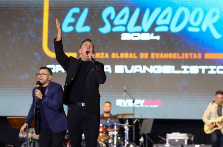 Evangelista inglés destaca cálido recibimiento de salvadoreños durante su visita al país