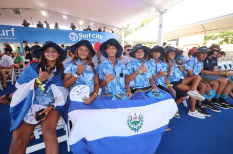 Inicia el torneo mundial de surf con los talentos más jóvenes en El Sunzal y La Bocana