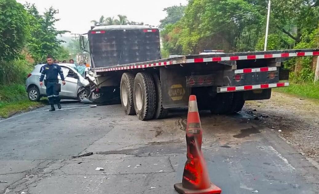 Cuatro fallecidos en serie de accidentes en carreteras de alto tráfico