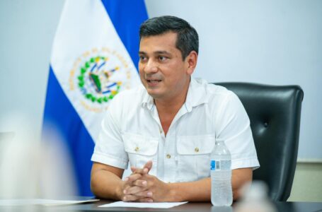 Alcalde de La Libertad Costa mantendrá el salario del último alcalde del Puerto