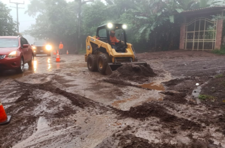 Alerta por deslizamientos en varias zonas del país, según MARN