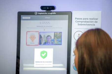 Pensionados del ISSS podrán comprobar su supervivencia por medio de kioscos