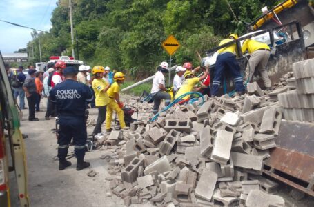 Dos personas fallecidas deja siniestro vial en la carretera al Puerto de La Libertad