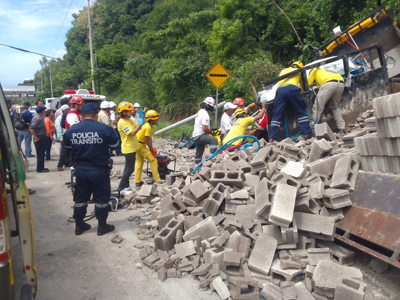 Dos personas fallecidas deja siniestro vial en la carretera al Puerto ...