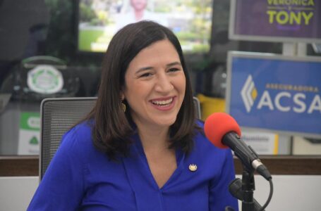 Ministra de Economía: El Salvador está en la senda del crecimiento