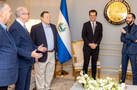 Congresista estadounidense destaca transformación de El Salvador liderada por el Presidente Bukele